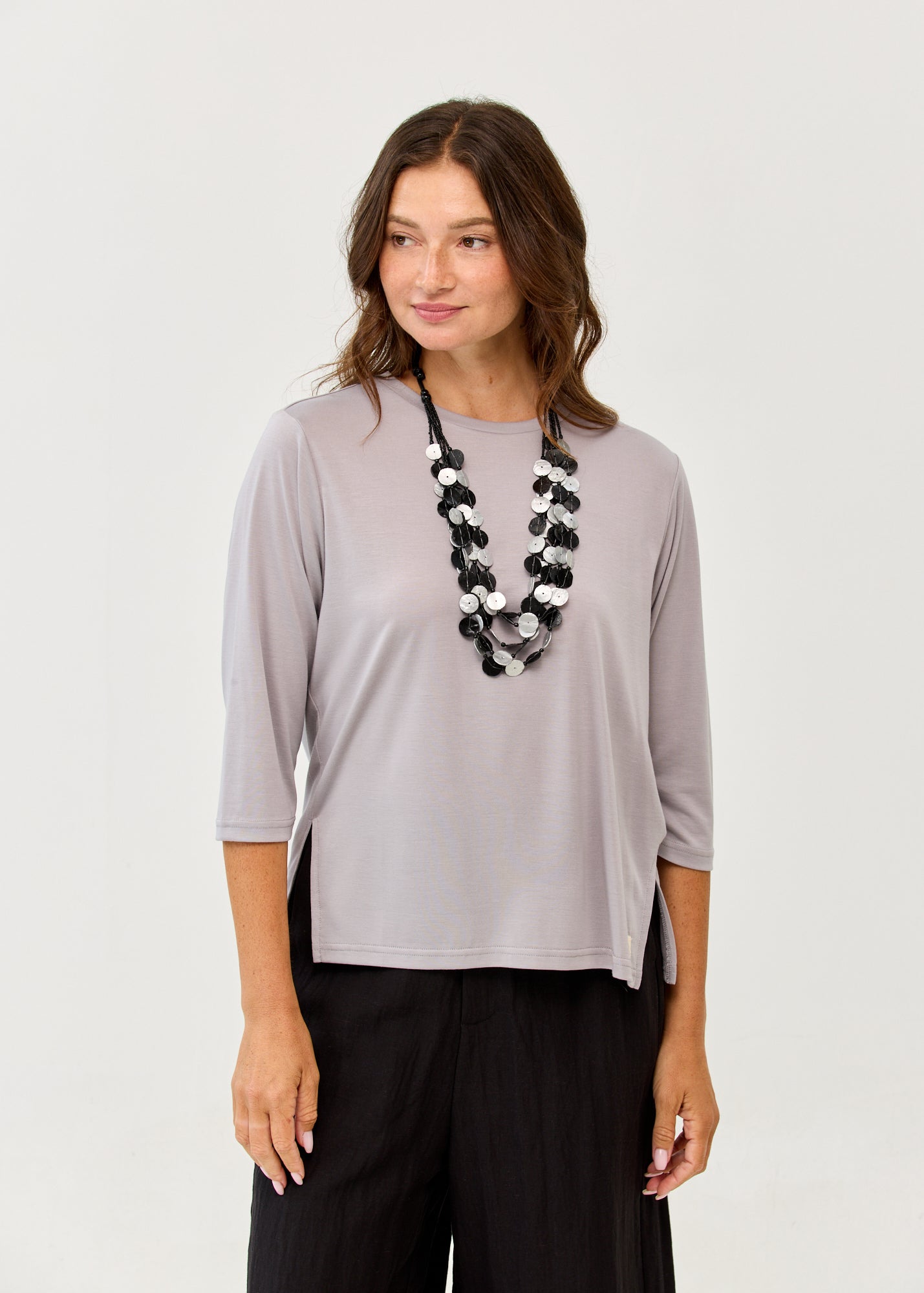 3/4 sleeve straight t-shirt, side slits, grey