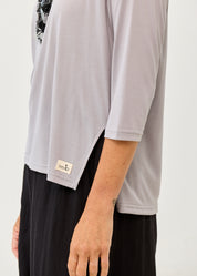 3/4 sleeve straight t-shirt, side slits, grey