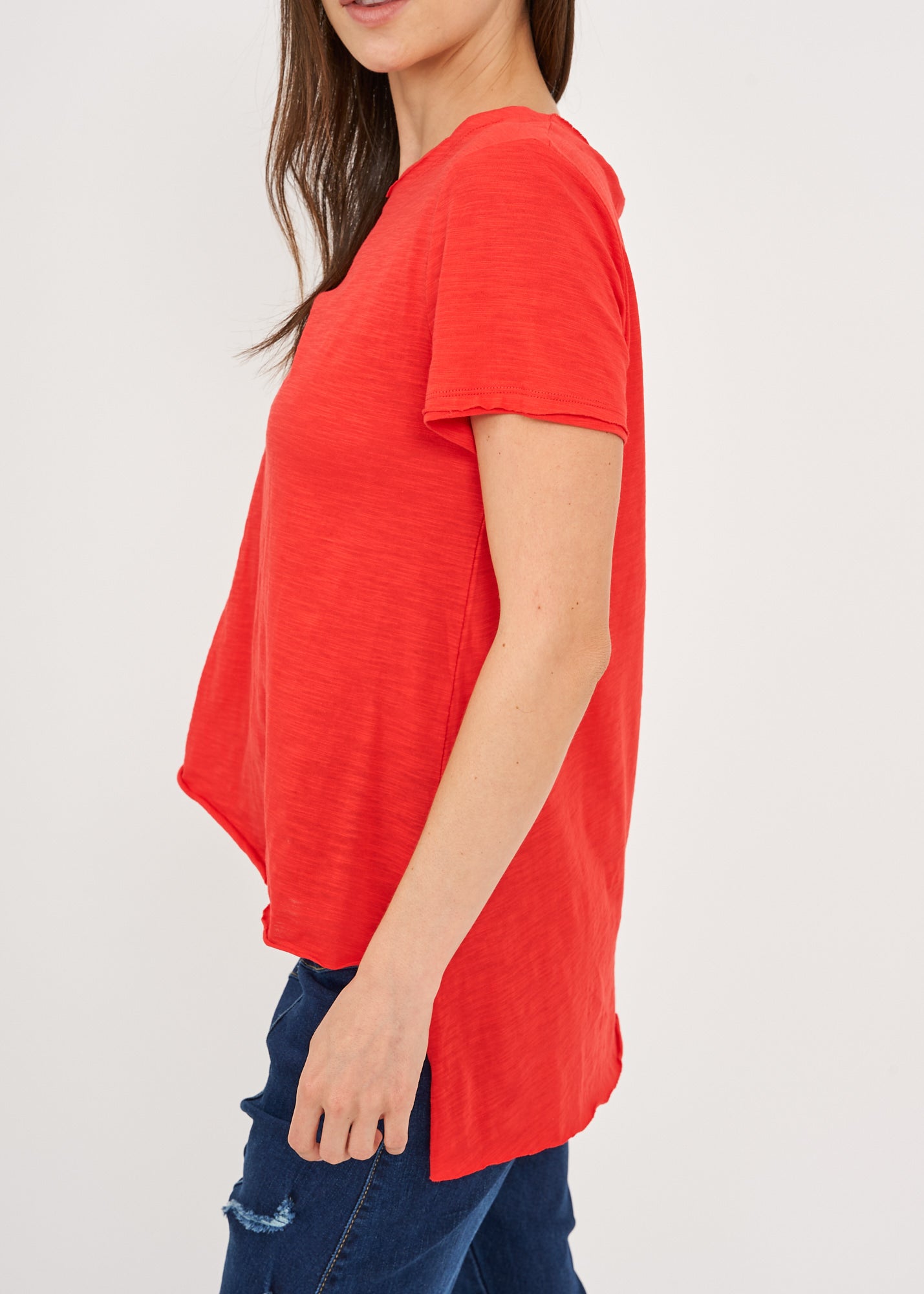 Red long back triangle stripe T-shirt