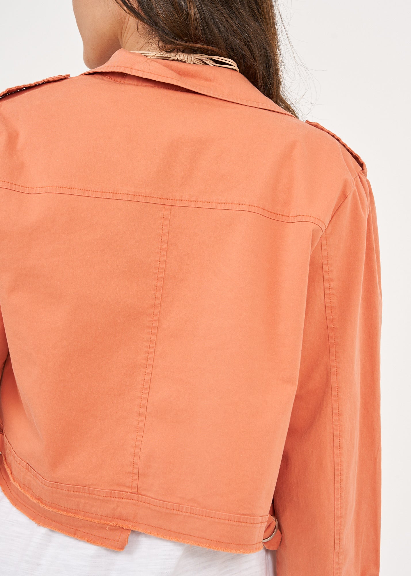 Jacket with two front pockets and a cropped hem, orange