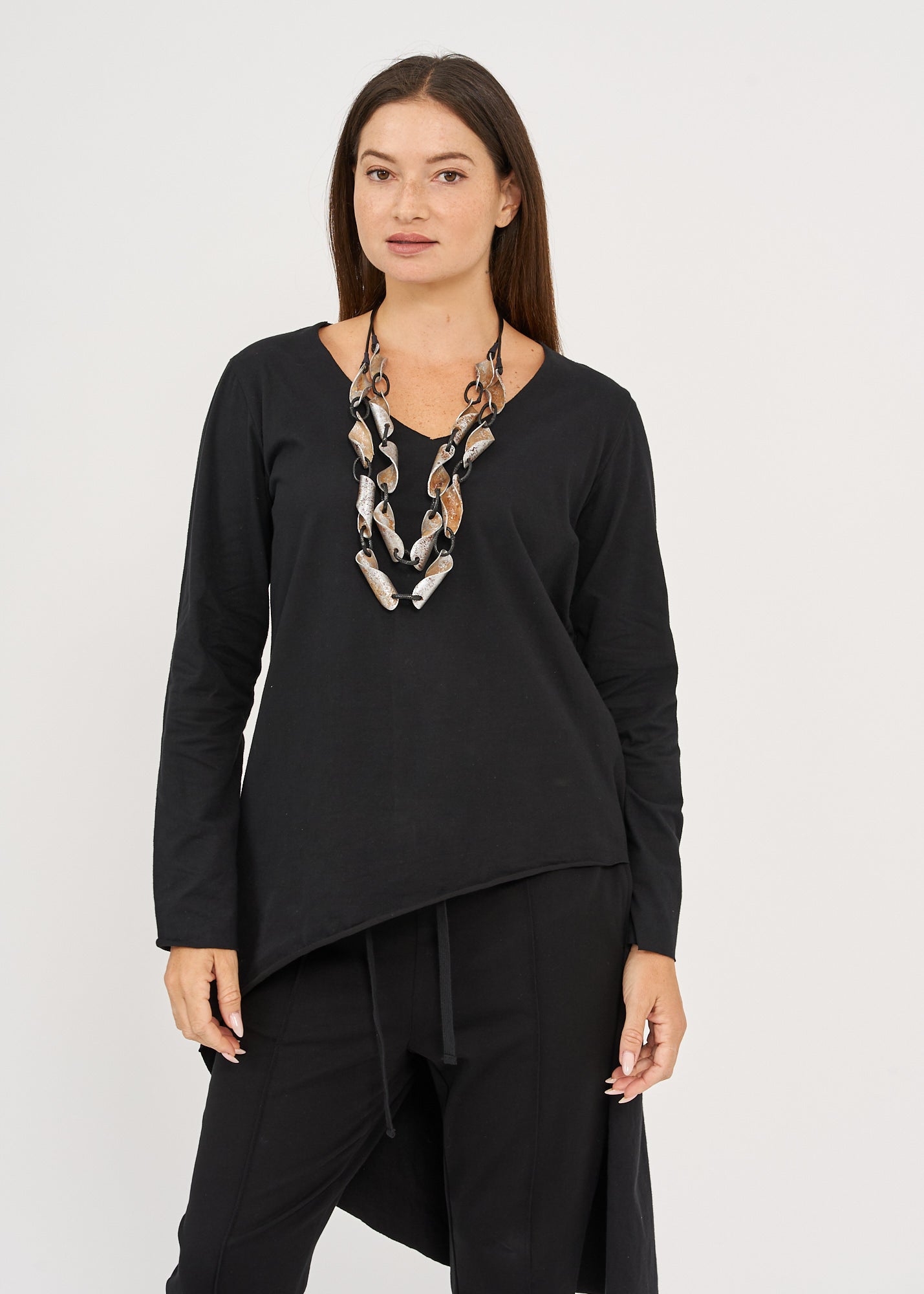 Long sleeve V-neck long back black shirt