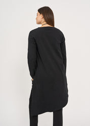 Long sleeve V-neck long back black shirt
