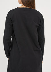 Long sleeve V-neck long back black shirt