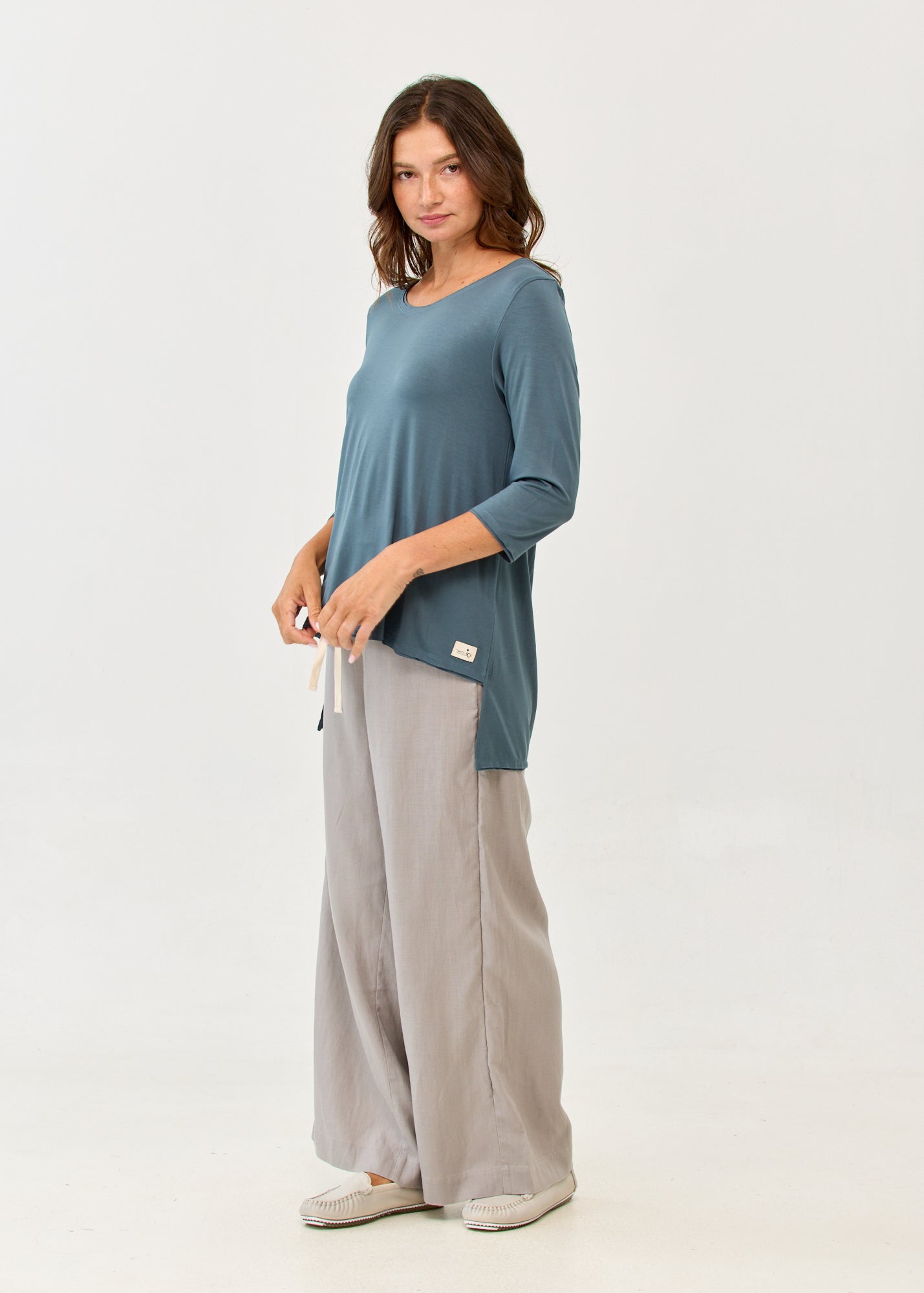 3/4 sleeve long back blue shirt