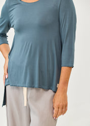 3/4 sleeve long back blue shirt