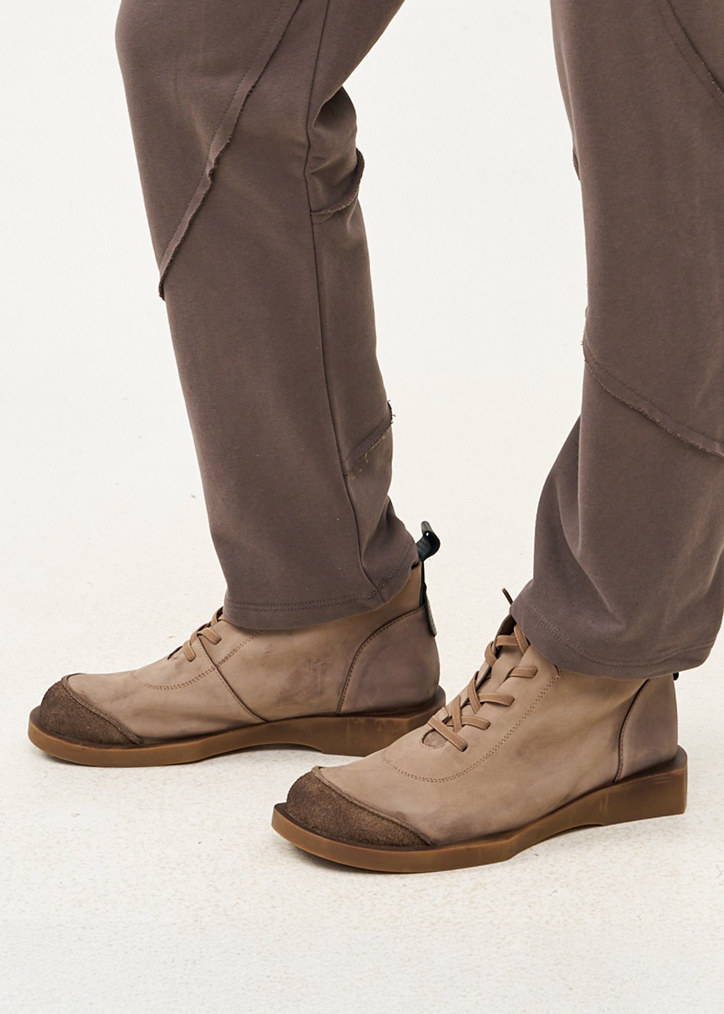 Brown leather combination high shoes