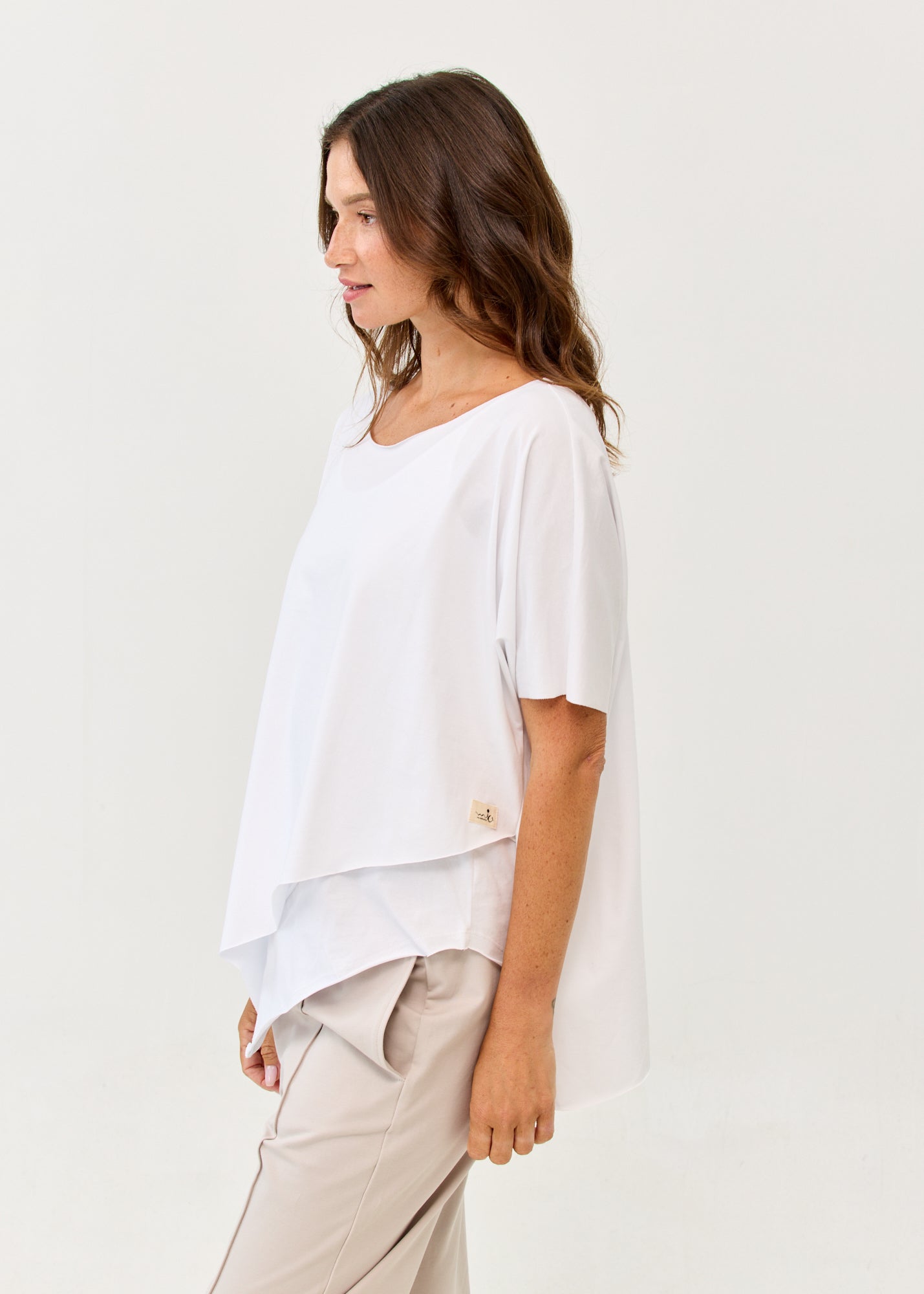 White short sleeve oversized bat shirt