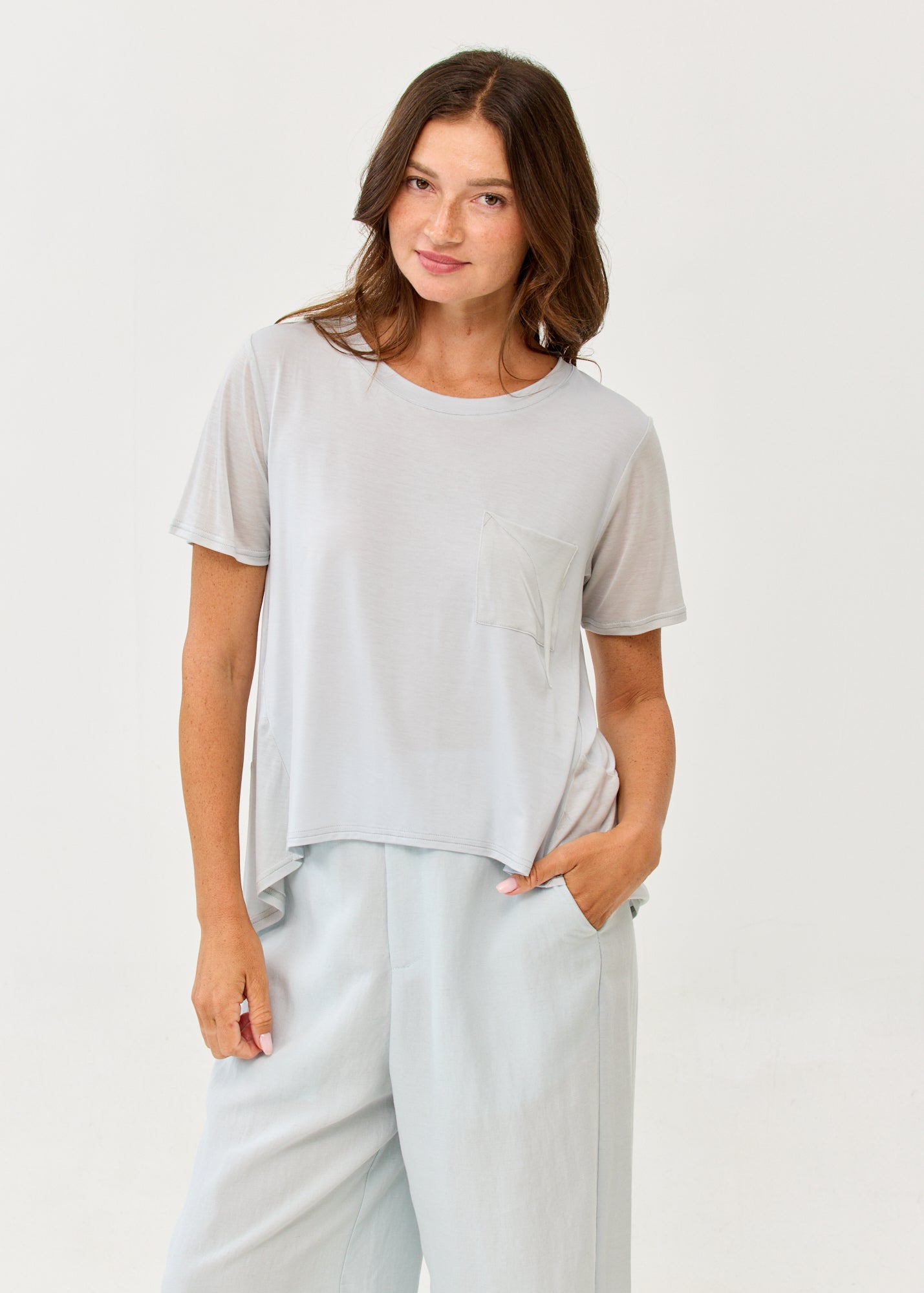 Short-sleeved shirt, cut pocket, light blue thin fabric combination