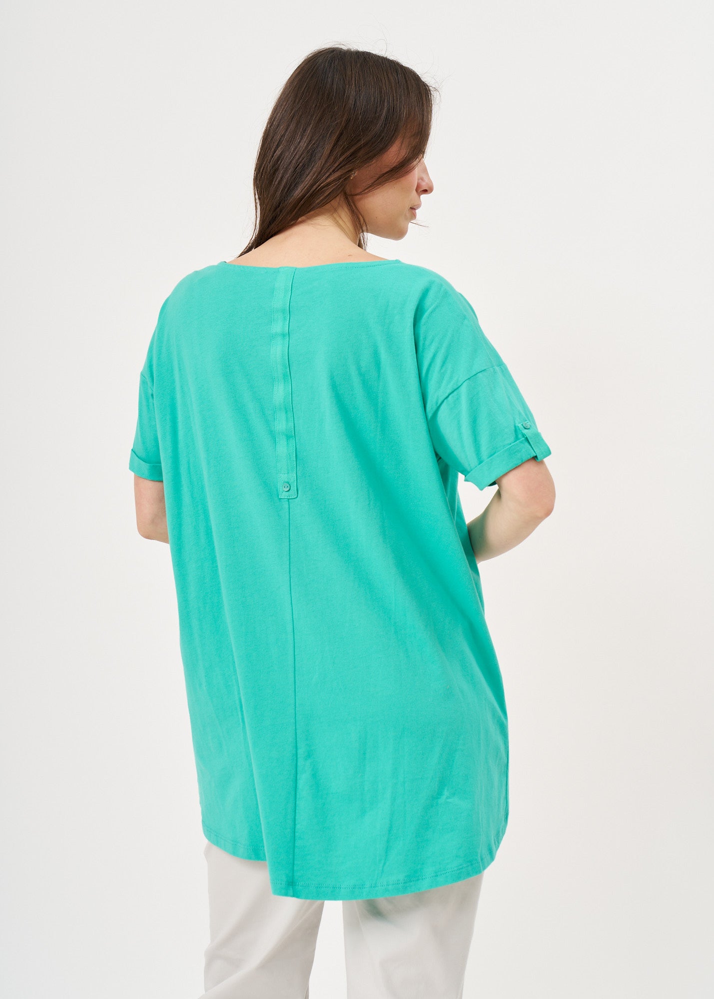 Short sleeve button-down shirt with long back, blue