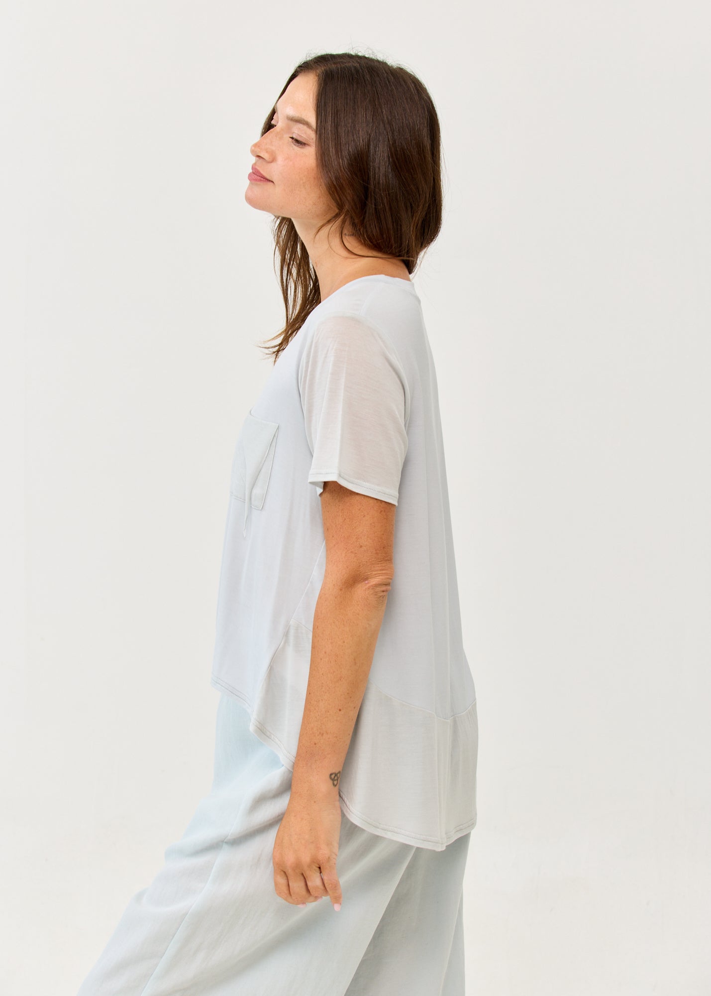 Short-sleeved shirt, cut pocket, light blue thin fabric combination