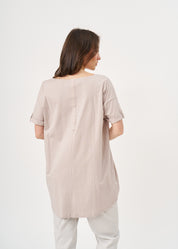 Short sleeve button-down shirt with long back Stone