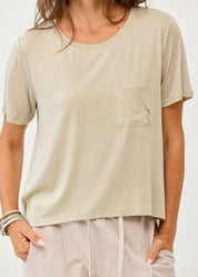 Short-sleeved shirt with cut pocket and thin brown fabric combination
