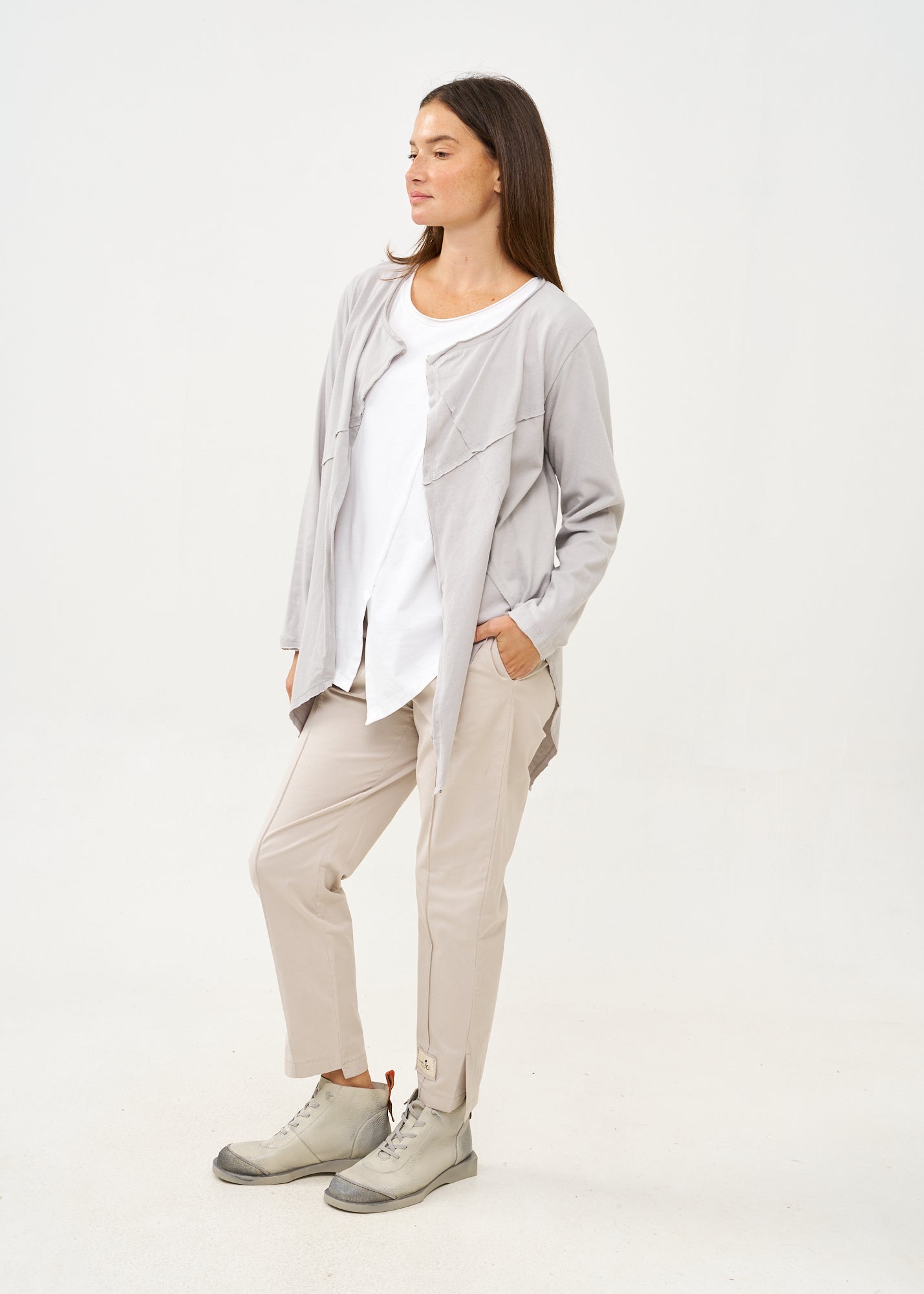 Light gray long sleeve slim open top