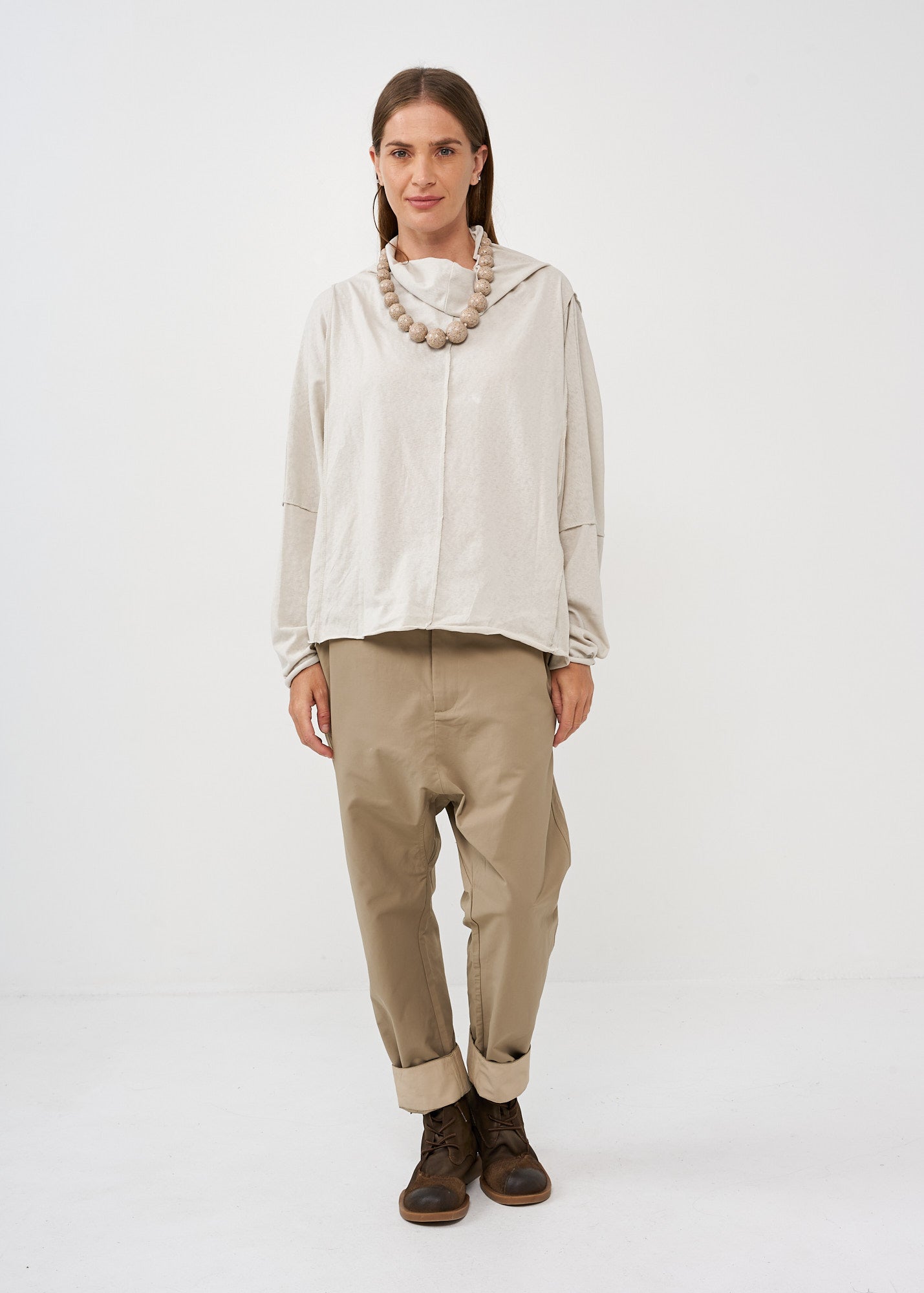 Boy cuff pants, brown color combination