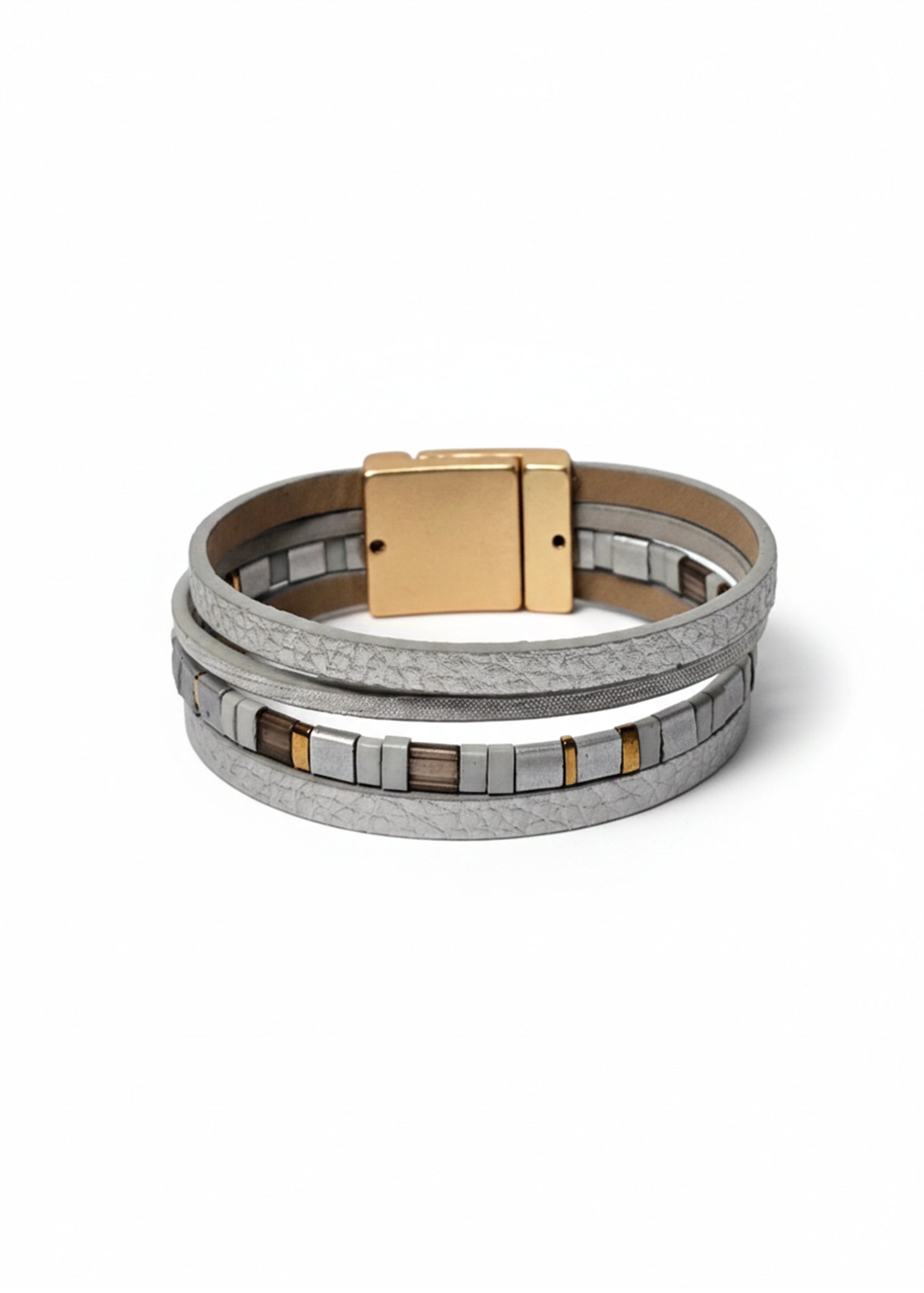 4-row leather bracelet with square silver beads