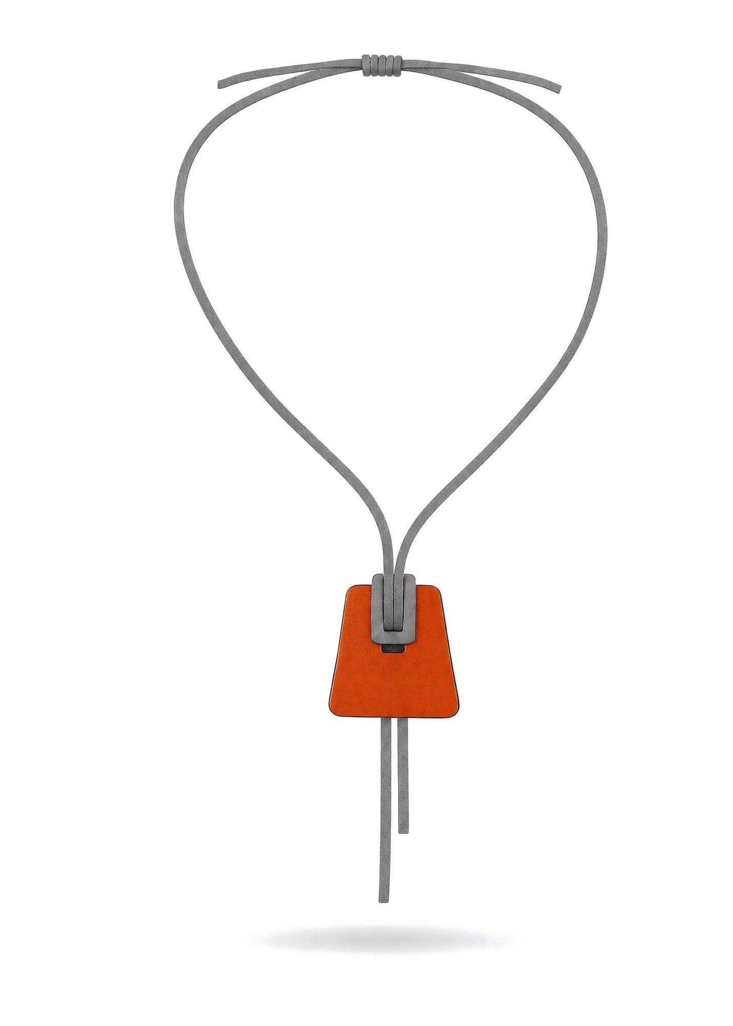 שרשרת עור טרפז אפור עם תליון עור כתום - תצוגה מלאה