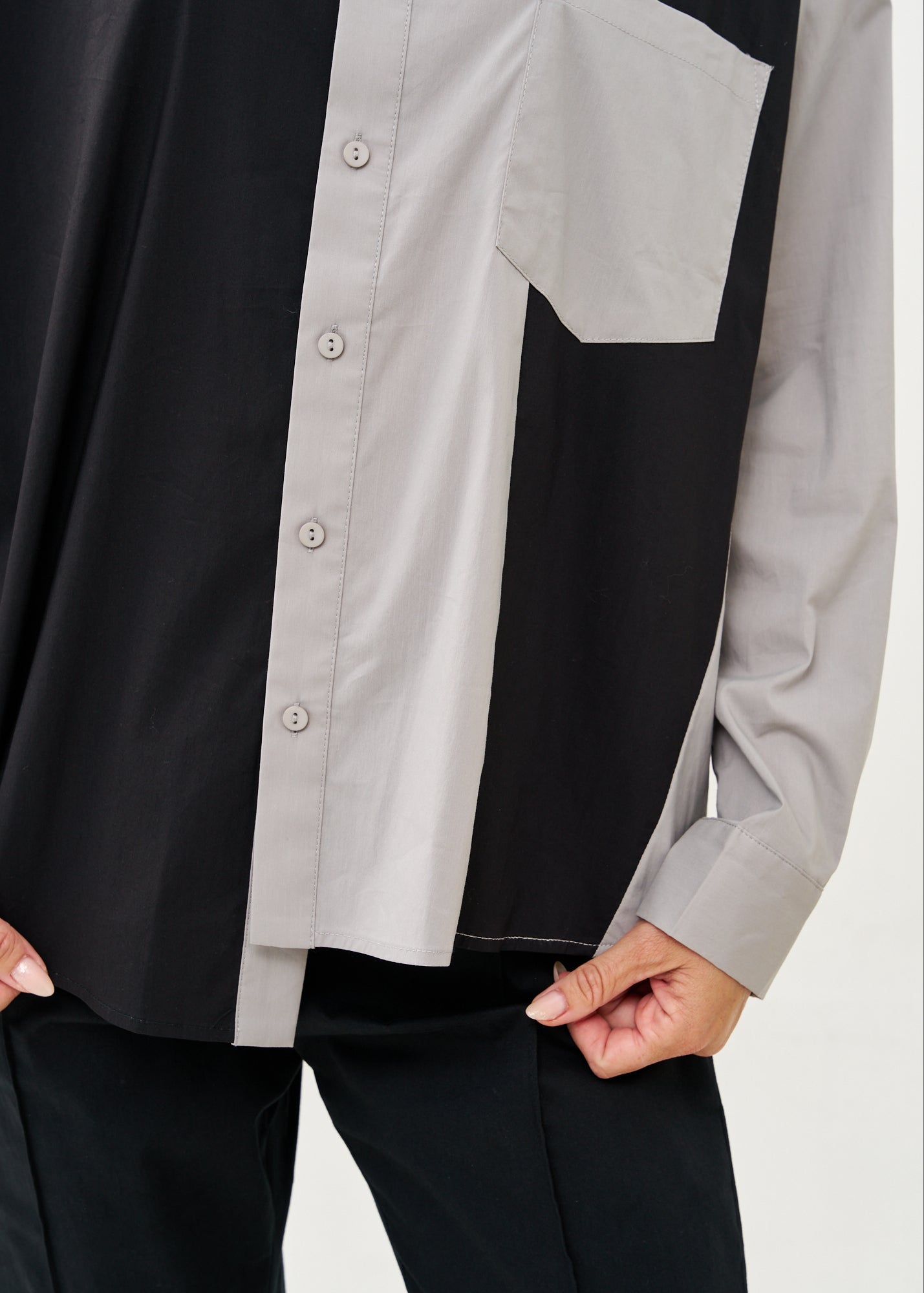 Two-color combination button-down shirt, black