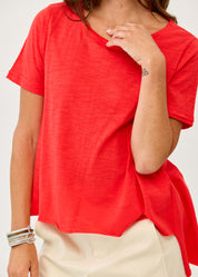 Red straight hem T-shirt