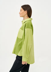 Green two-color button-down shirt