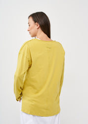 Long sleeve shirt with three buttons and mustard ribbon