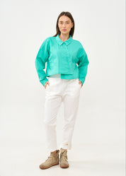 Button-down shirt with turquoise ribbon combination