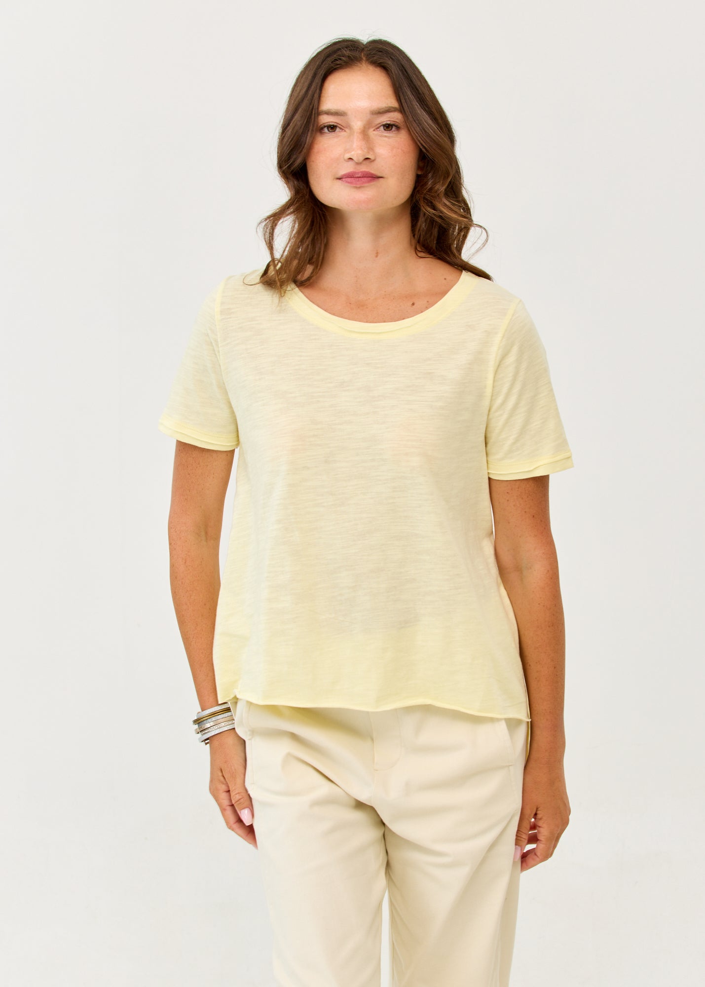 T-shirt straight finish yellow