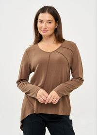 Long sleeve V-neck thin knit shirt in brown - 00