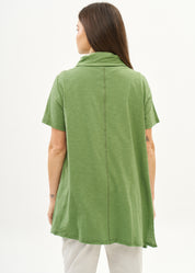 Green short-sleeved collared and buttoned top