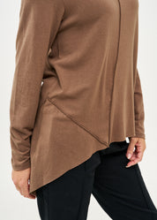 Long sleeve V-neck thin knit shirt in brown