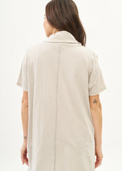 Short sleeve top with stone collar and buttons