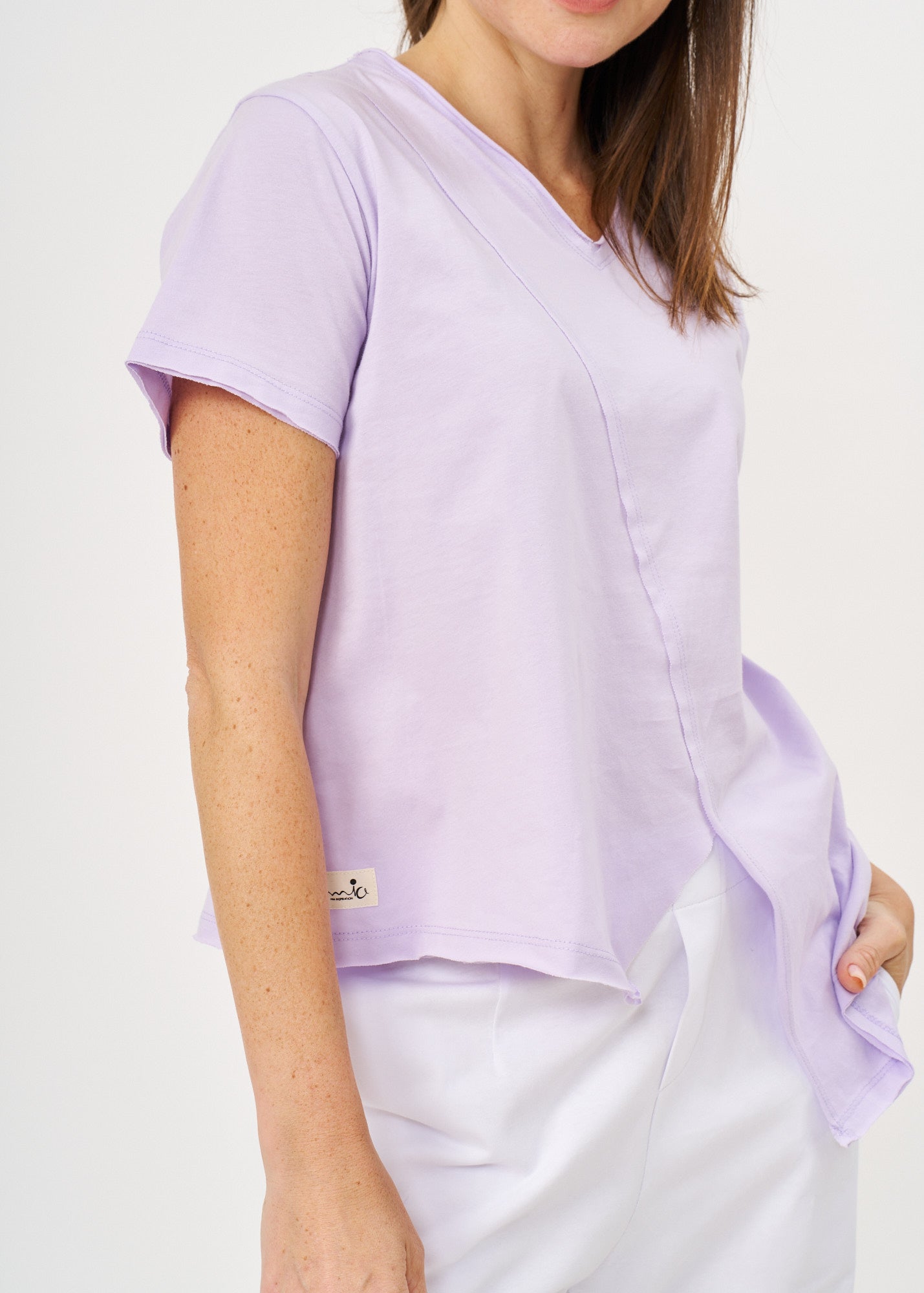 Purple diagonal cut asymmetric length T-shirt