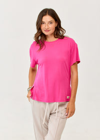 Fuchsia pink short sleeve T-shirt, straight fit, side slits - 00