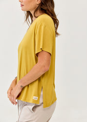 Mustard short sleeve straight t-shirt with side slits