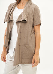 Short sleeve top with collar and buttons, brown