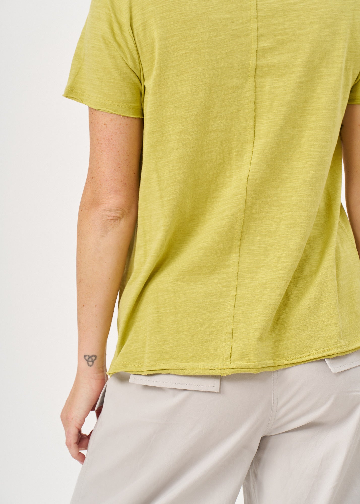 Green rectangle patch cotton T-shirt