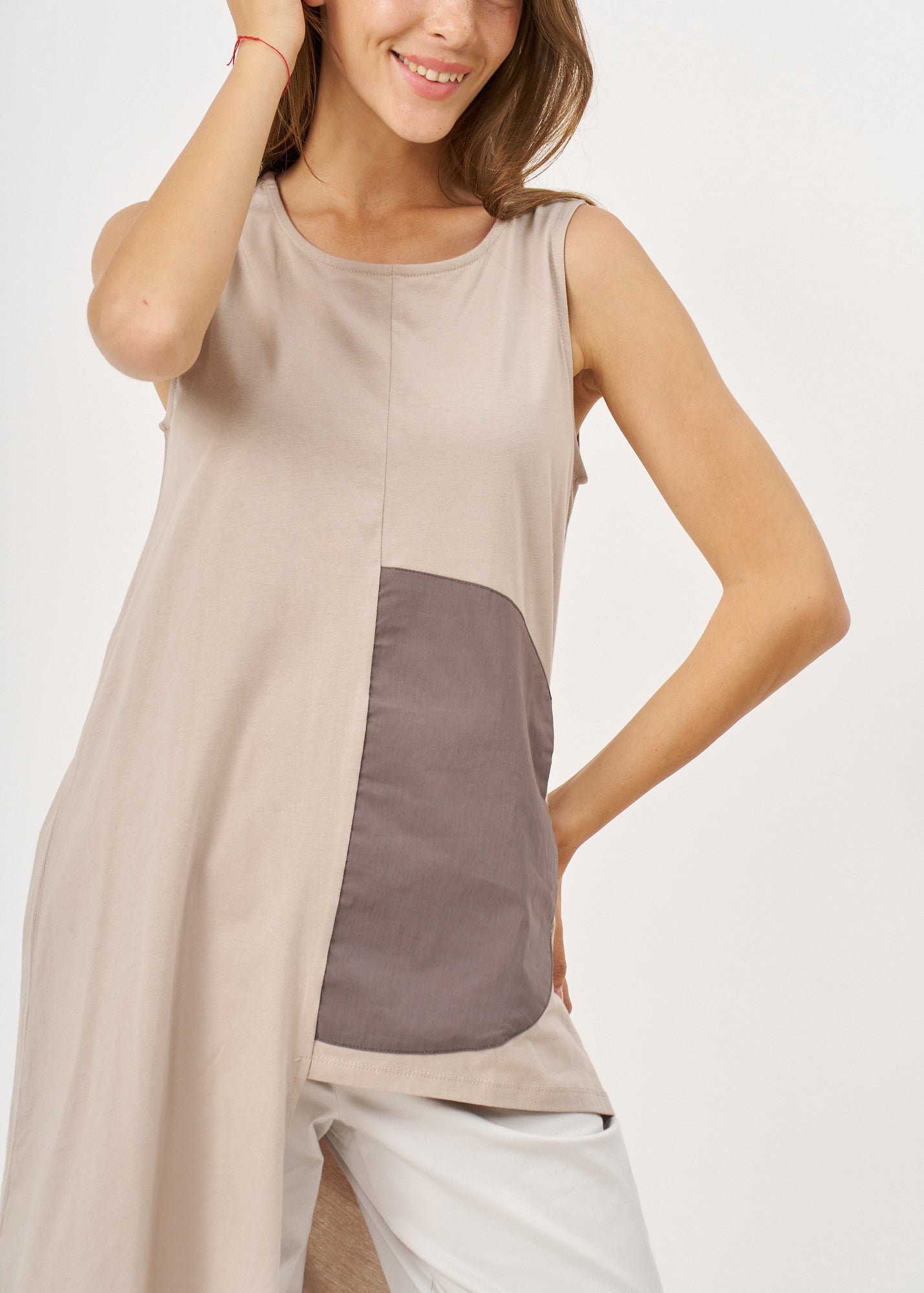 Gray fabric half-circle pocket tank top