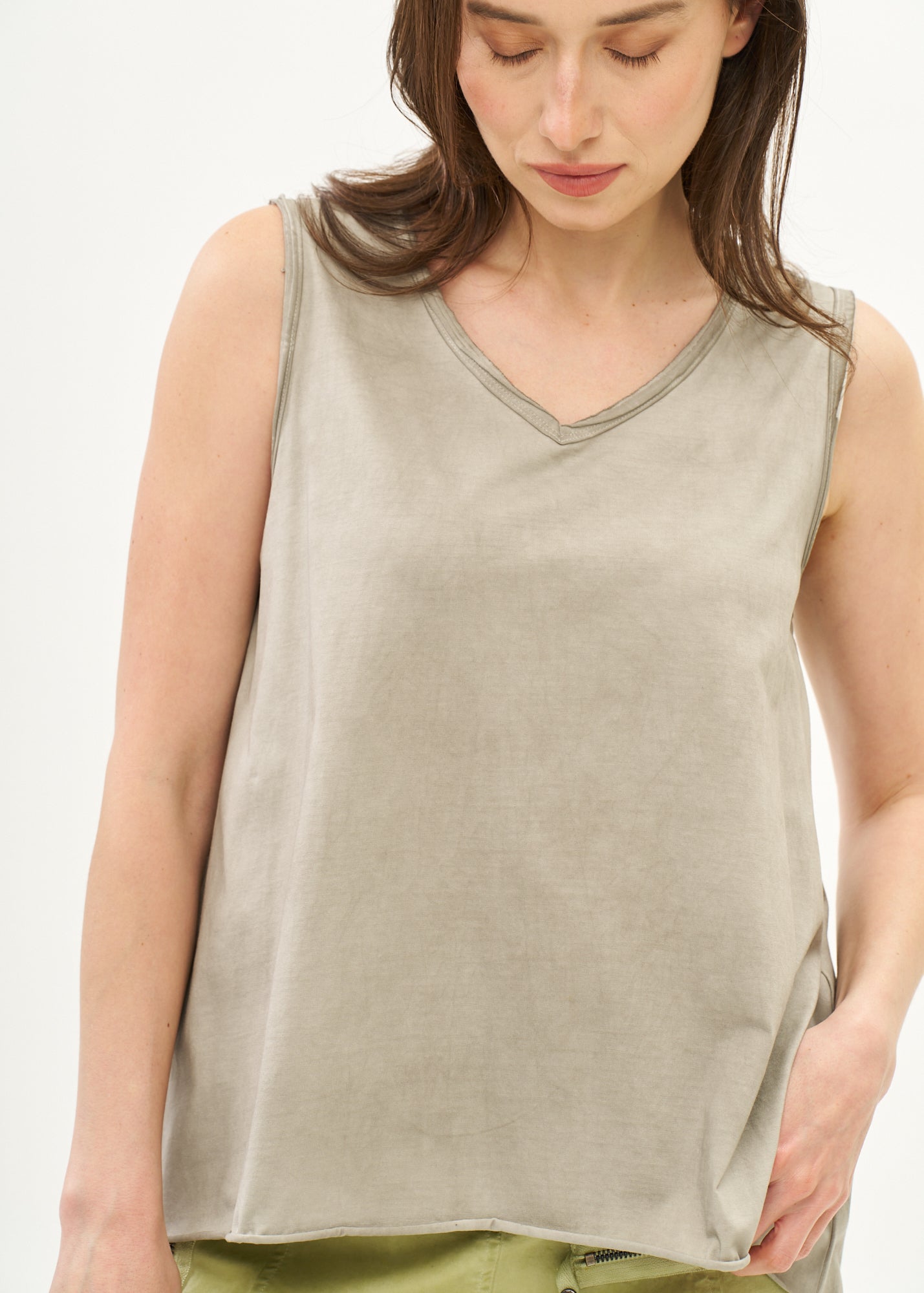 Wash-dyed tank top with mesh accents in washed grey