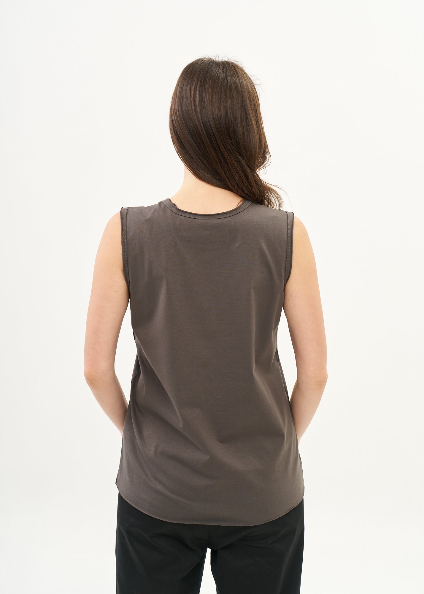 V-neck tank top with diagonal stitching and gray flares