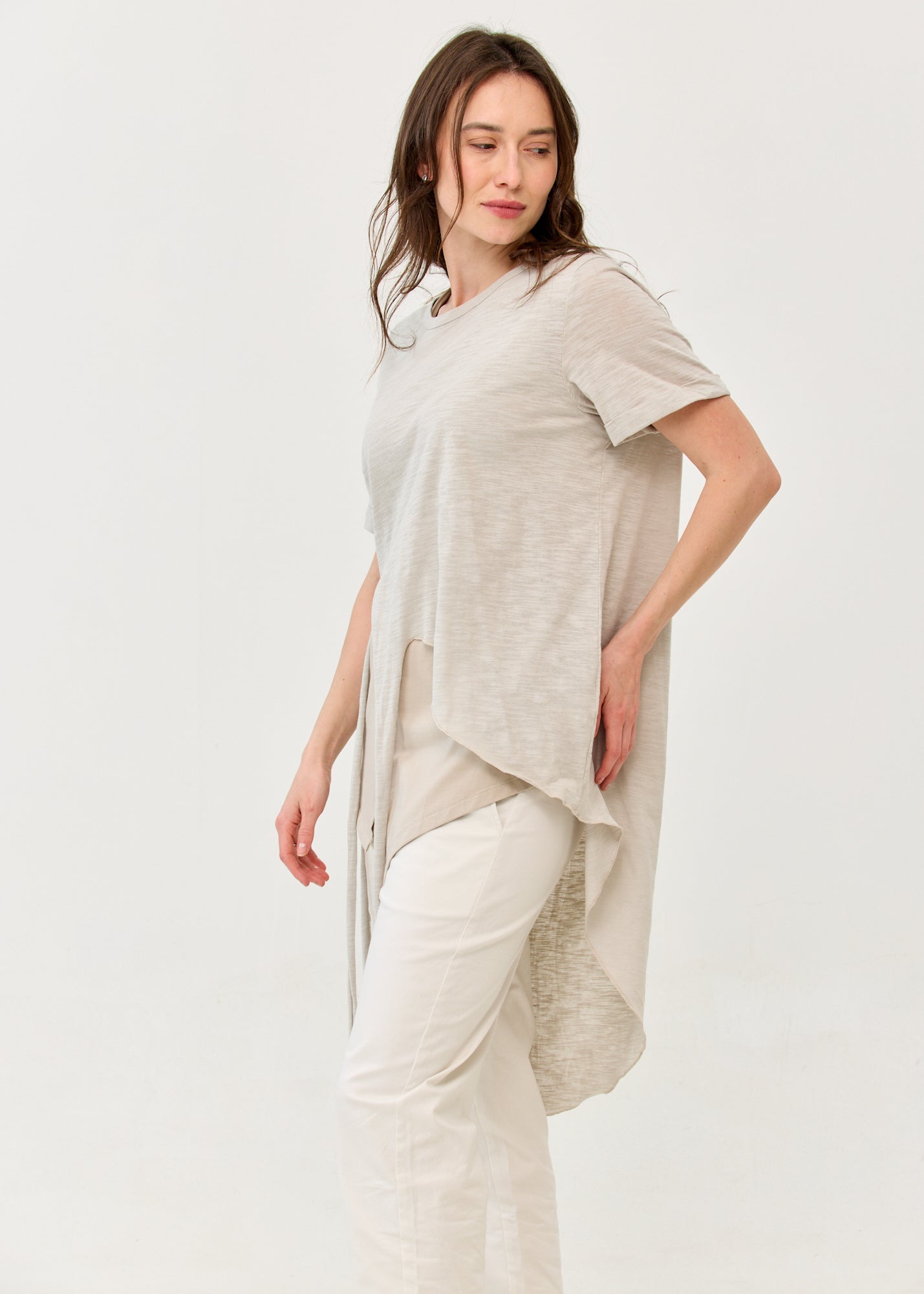 Light gray short-sleeved tunic with front tie