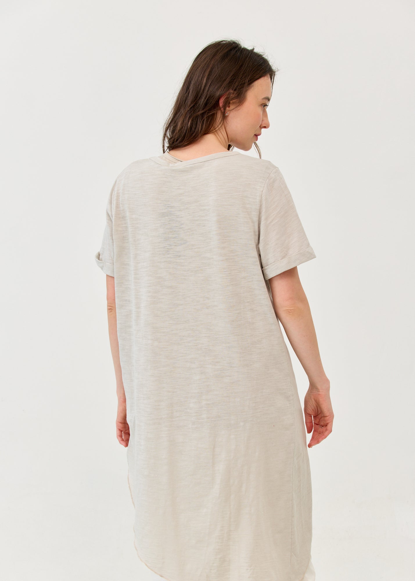 Light gray short-sleeved tunic with front tie