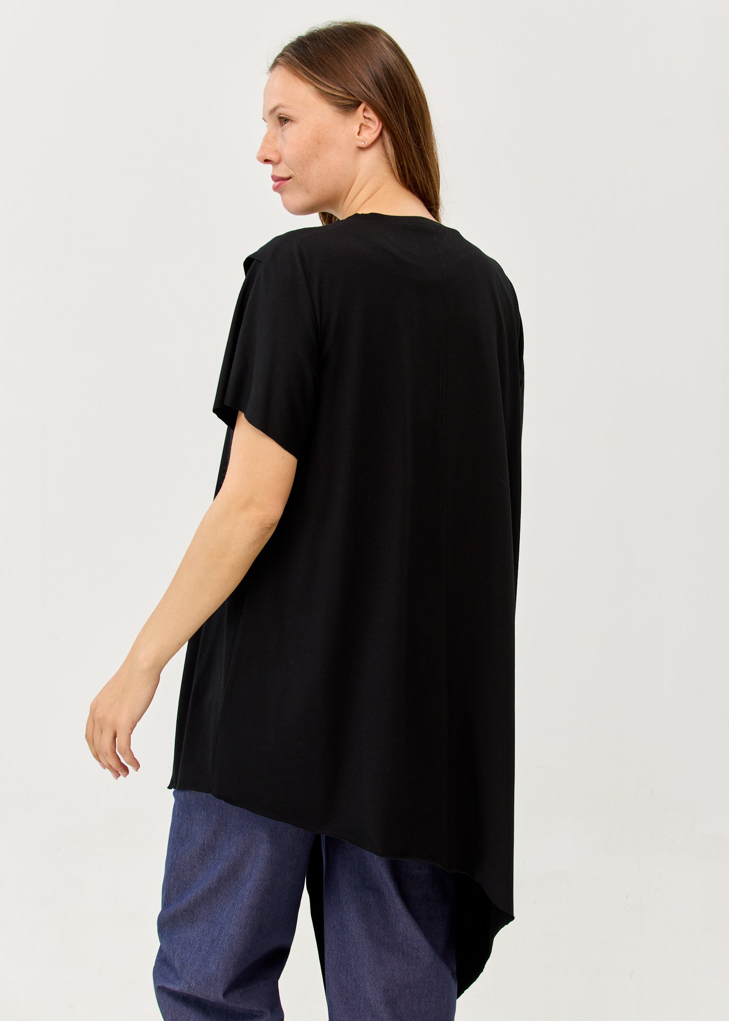 Short sleeve tunic, diagonal cut, black