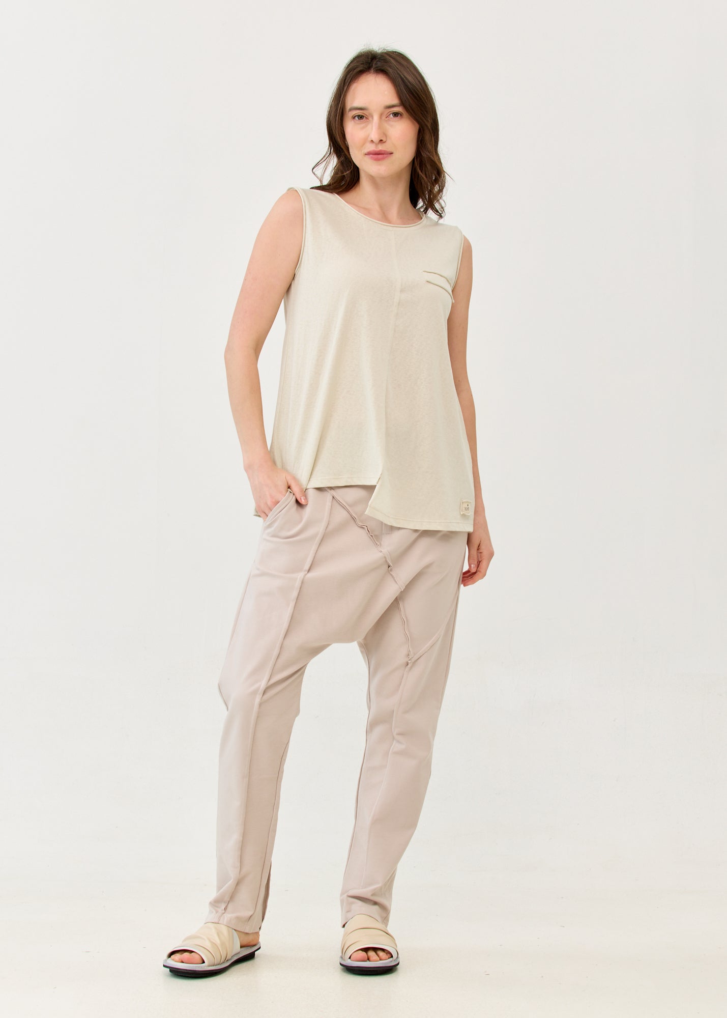 Slub Tank Top with Stone-Look Pocket