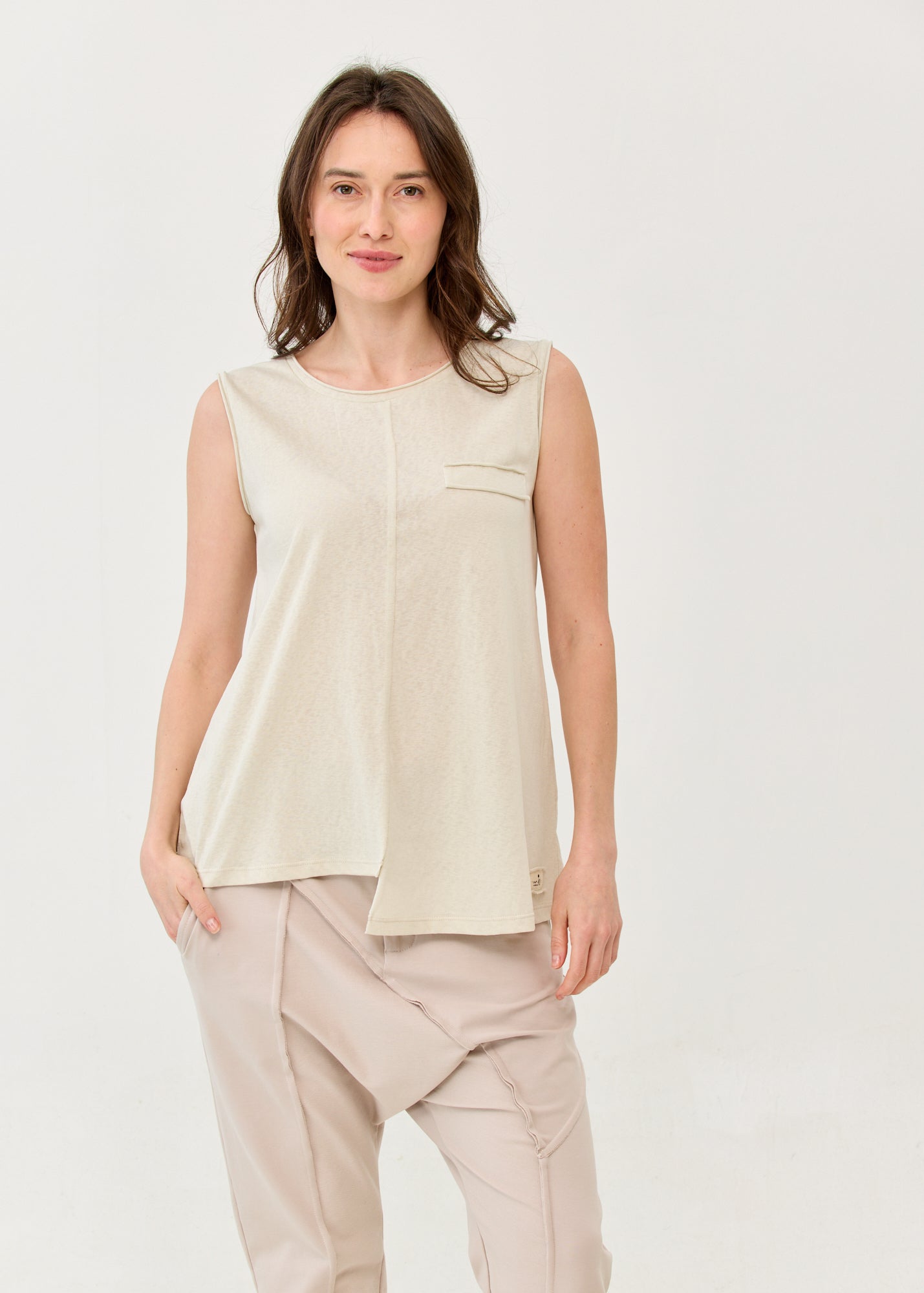 Slub Tank Top with Stone-Look Pocket