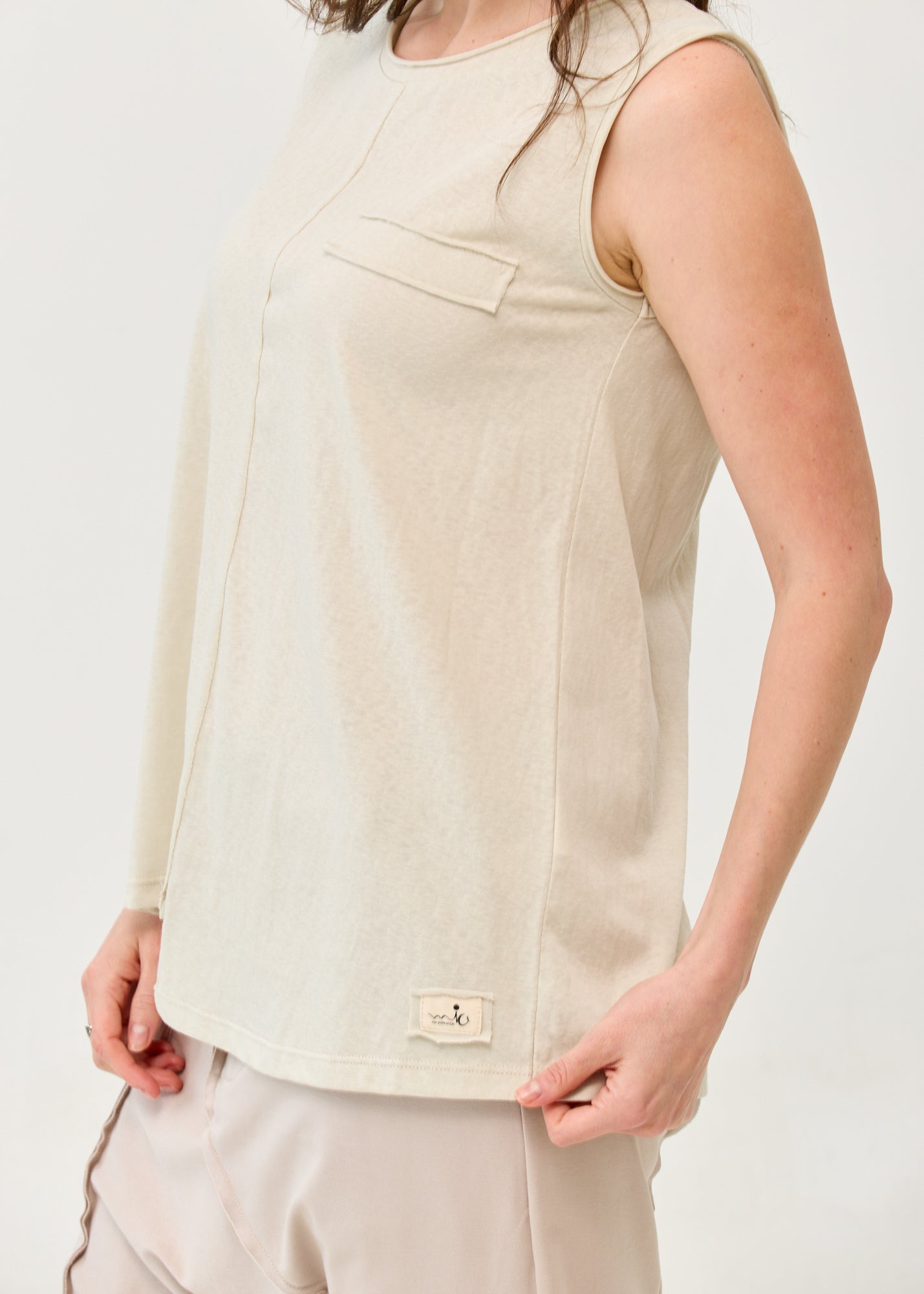 Slub Tank Top with Stone-Look Pocket