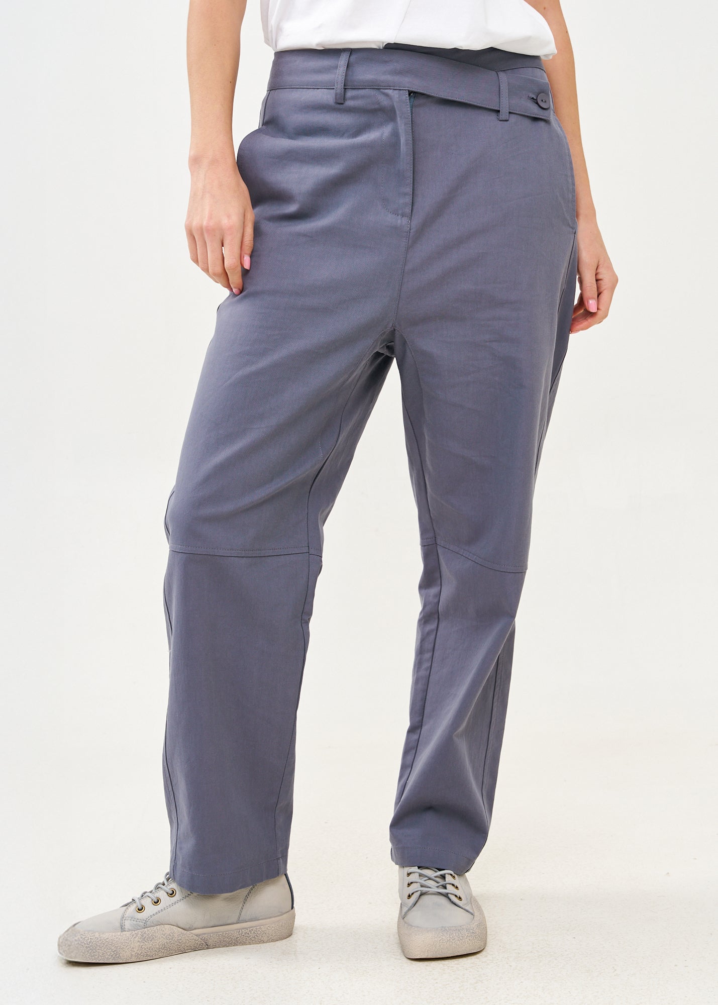 Long pants with diagonal belt blue