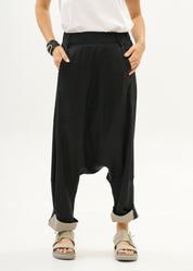 Pants with a color-block cuff in black