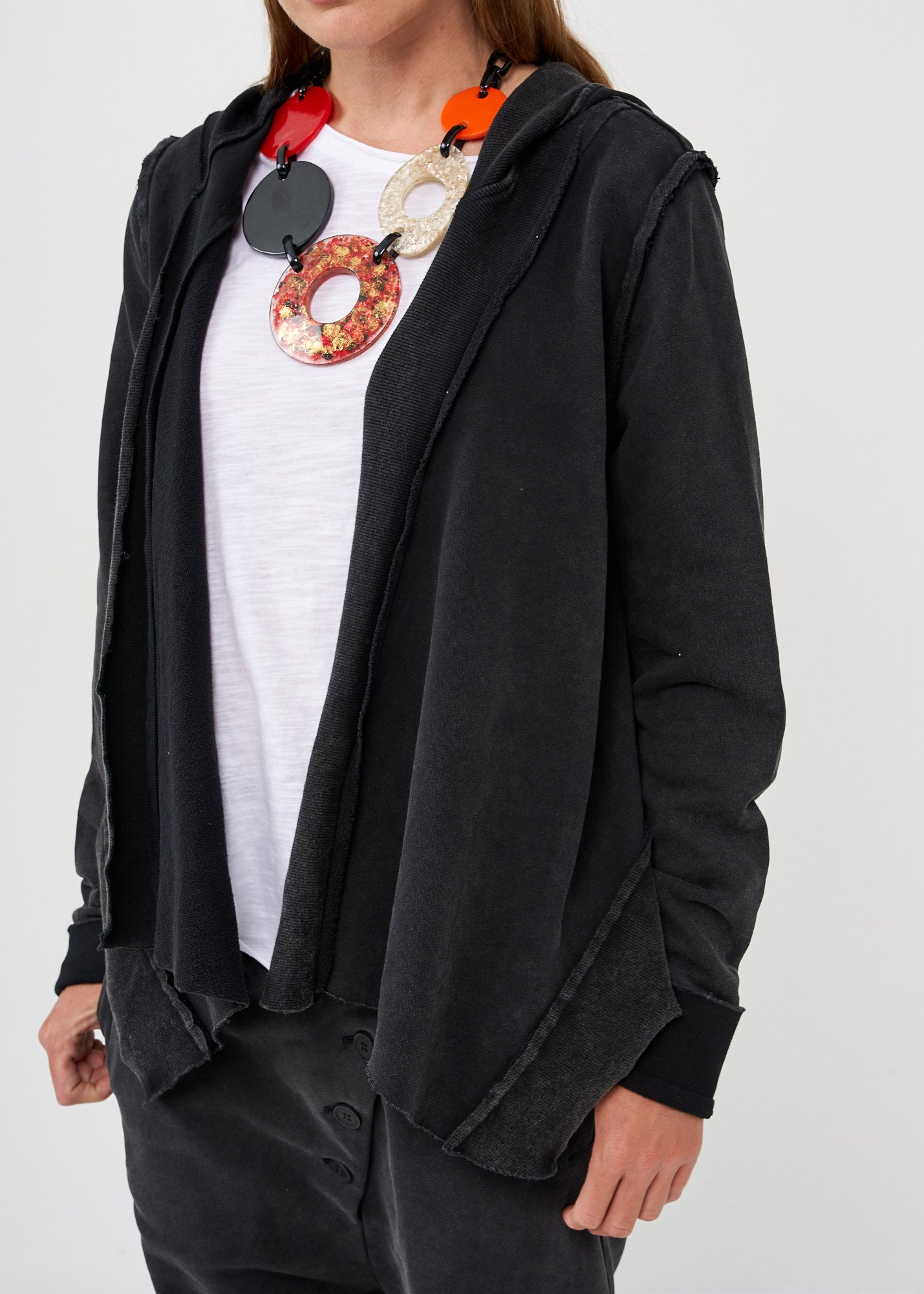 Open wash top, combination of rib and black wash hat
