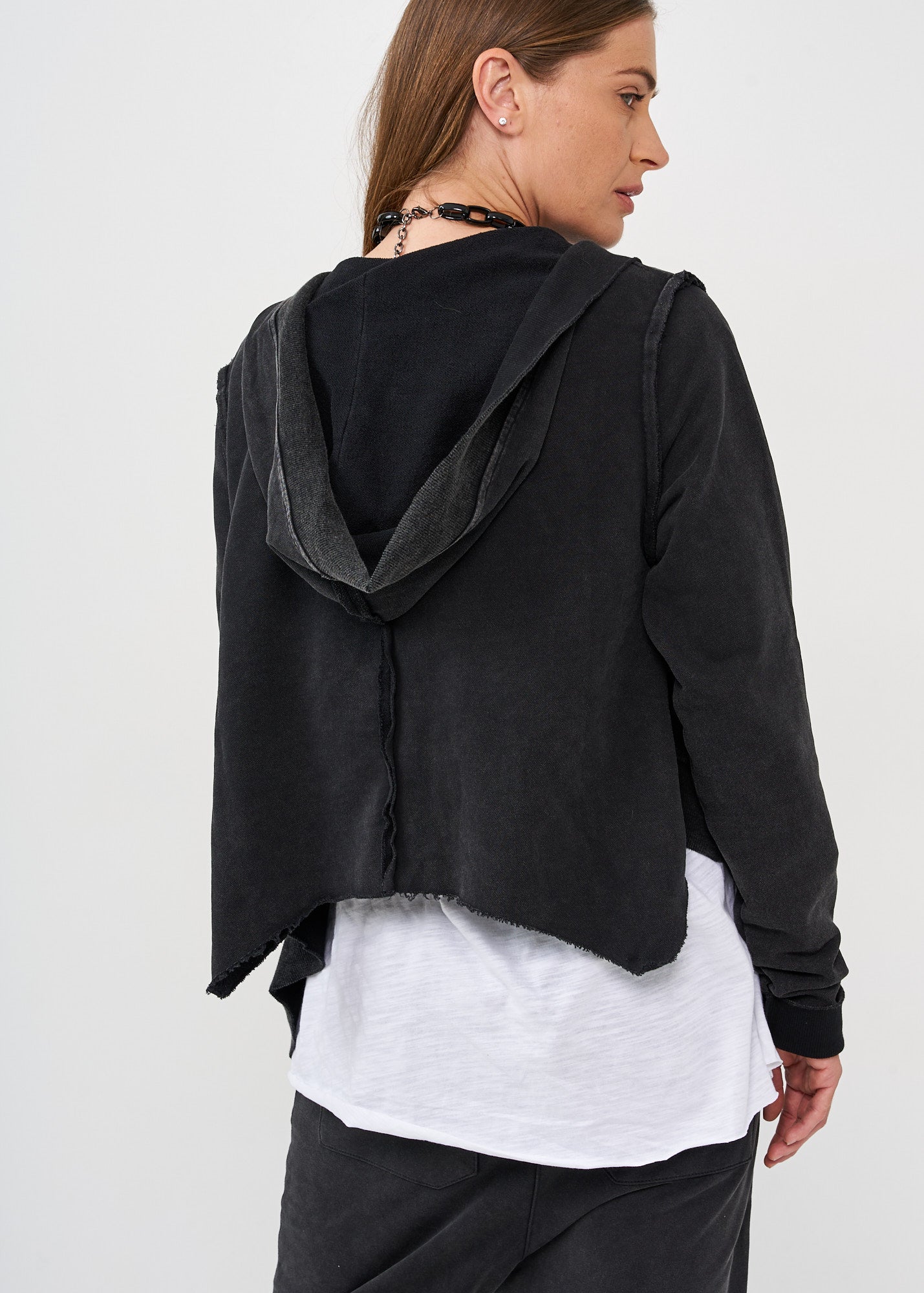 Open wash top, combination of rib and black wash hat