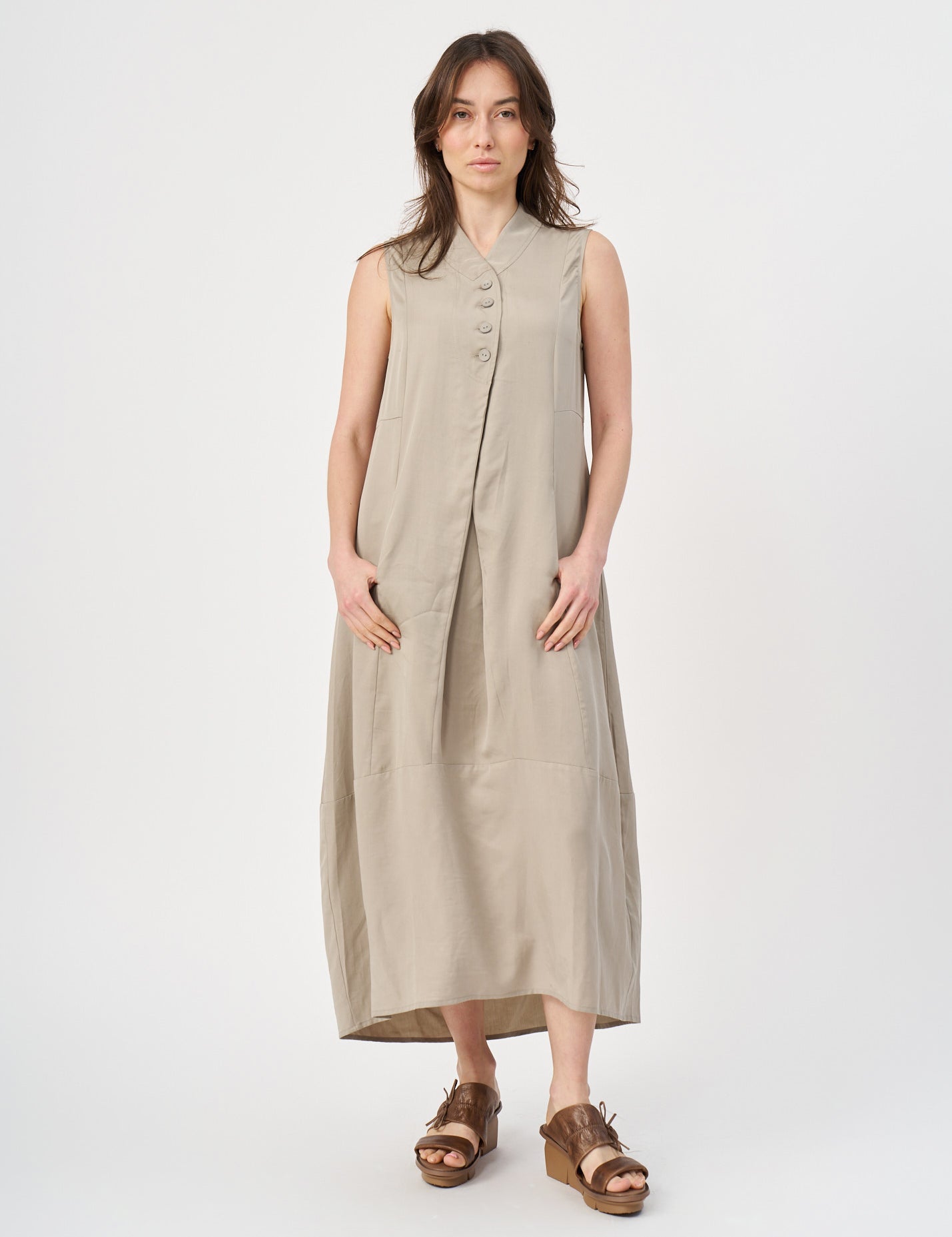 FULLBODY-_copy_c24da751-0e5f-4c2f-849d-336b047b0f4a.jpg