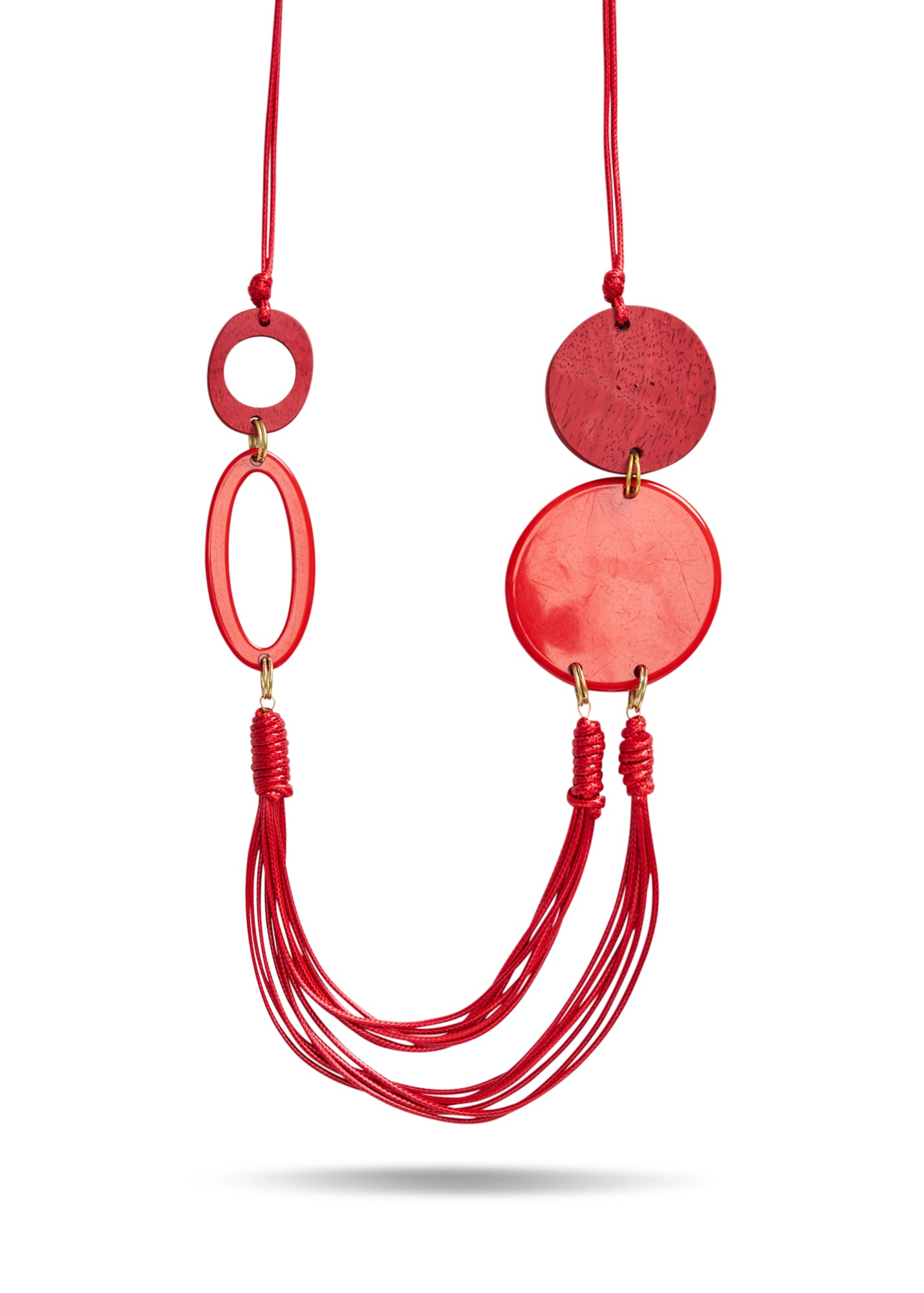 Handmade necklace combining wood, resin and red threads